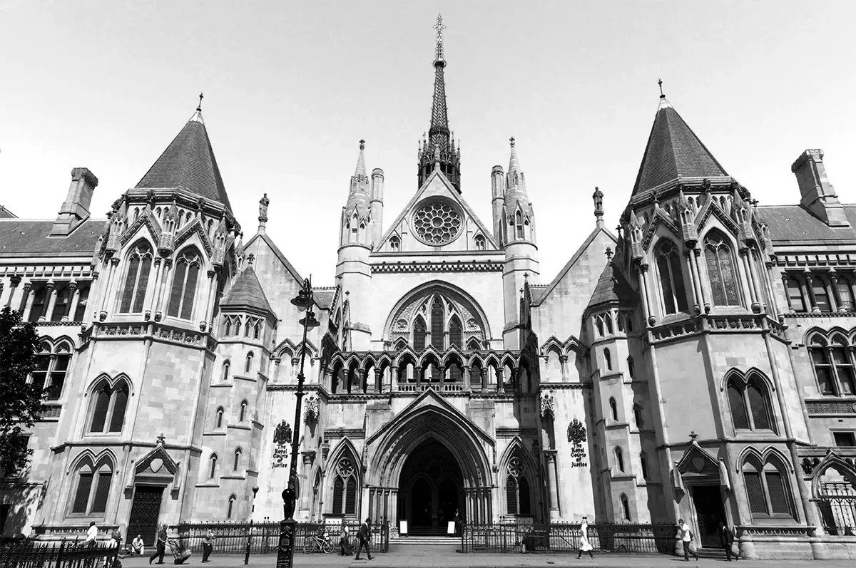 Issue 4: A bulletin for big ideas and better business.